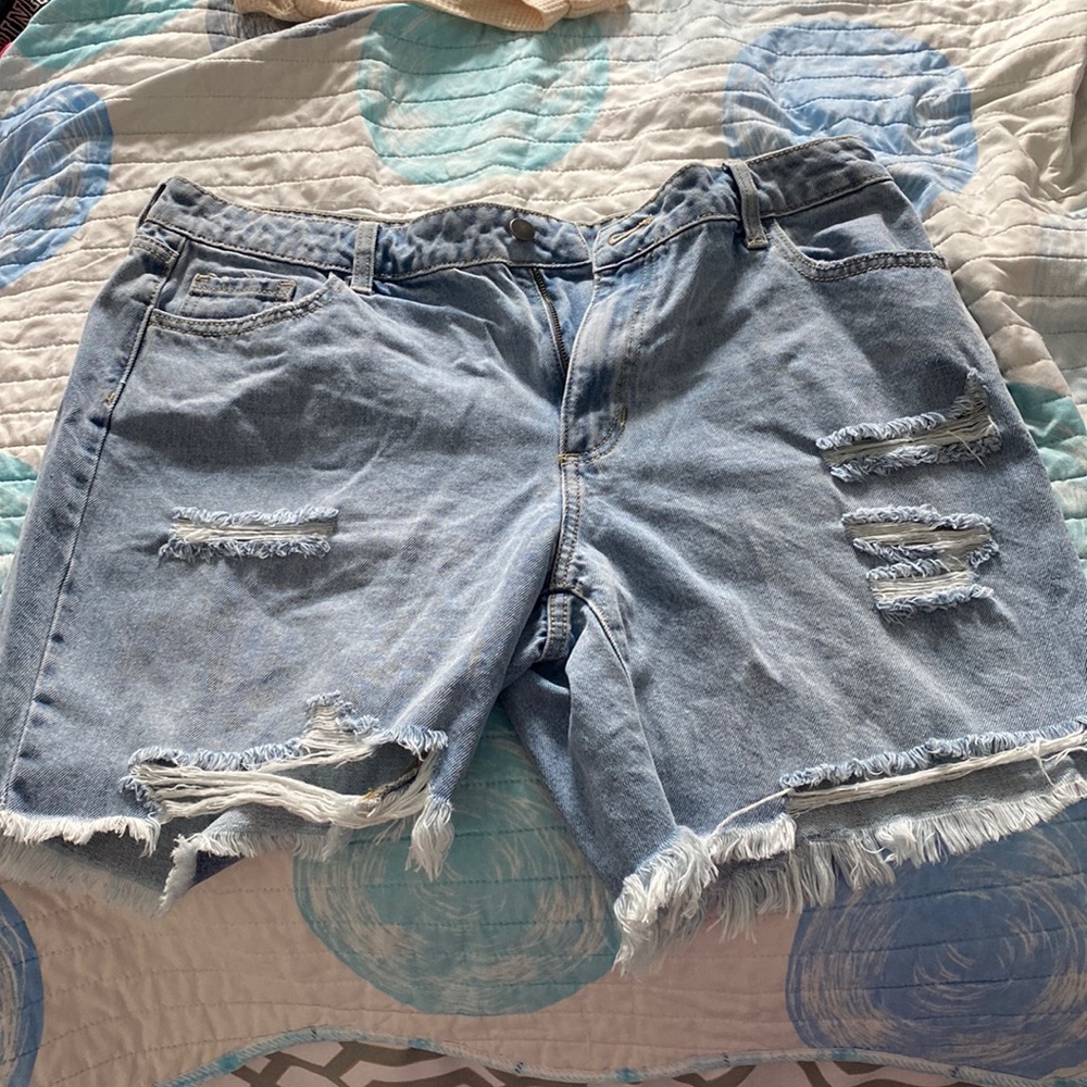 Light blue wash  Bermuda shorts